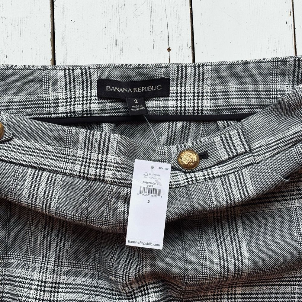Banana Republic Gray Plaid Mini Skirt – Size 2 - Picture 6 of 10